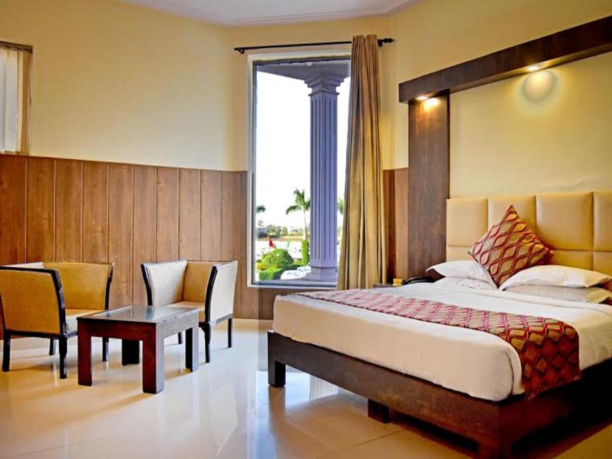 The Grand Lilly Resorts