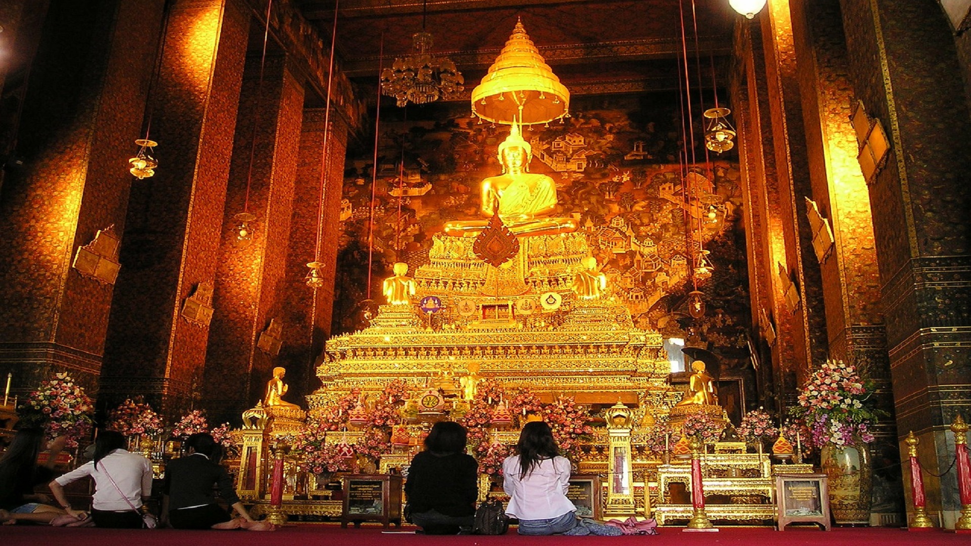 Bangkok Temples Including Reclining Buddha at Wat Pho